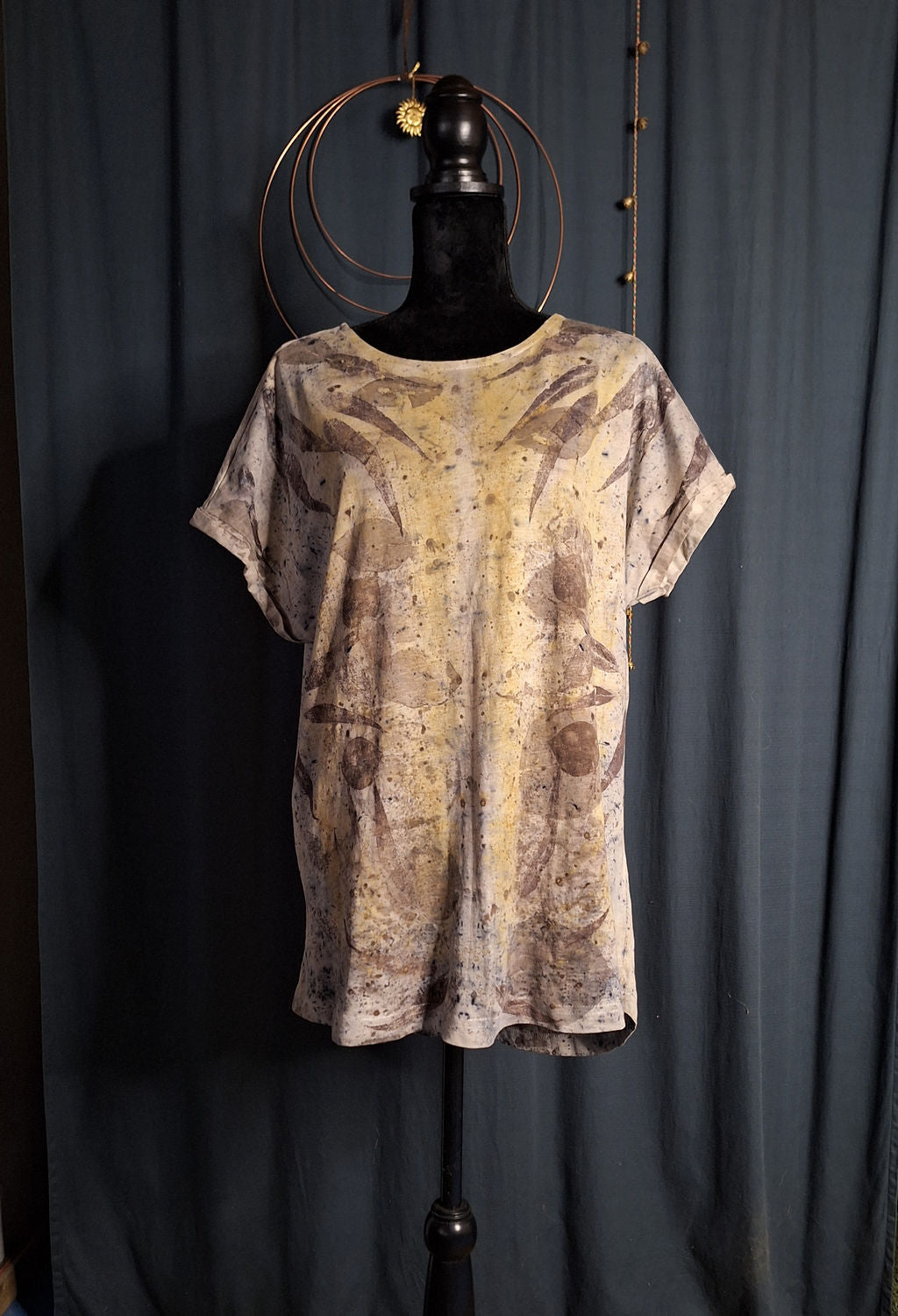 TANIN UNISEX – Tricou bumbac – piesă unicat ecoprint, imprimată manual cu frunze | perfectimperfect