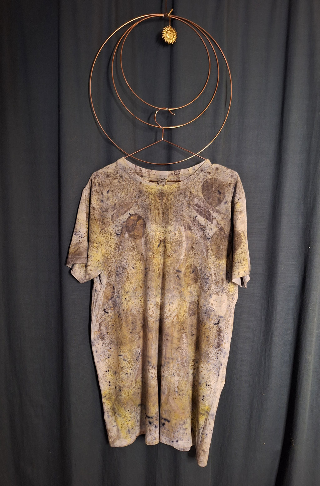 TANIN UNISEX – Tricou bumbac XXL – piesă unicat ecoprint cu eucalipt și scumpie | perfectimperfect
