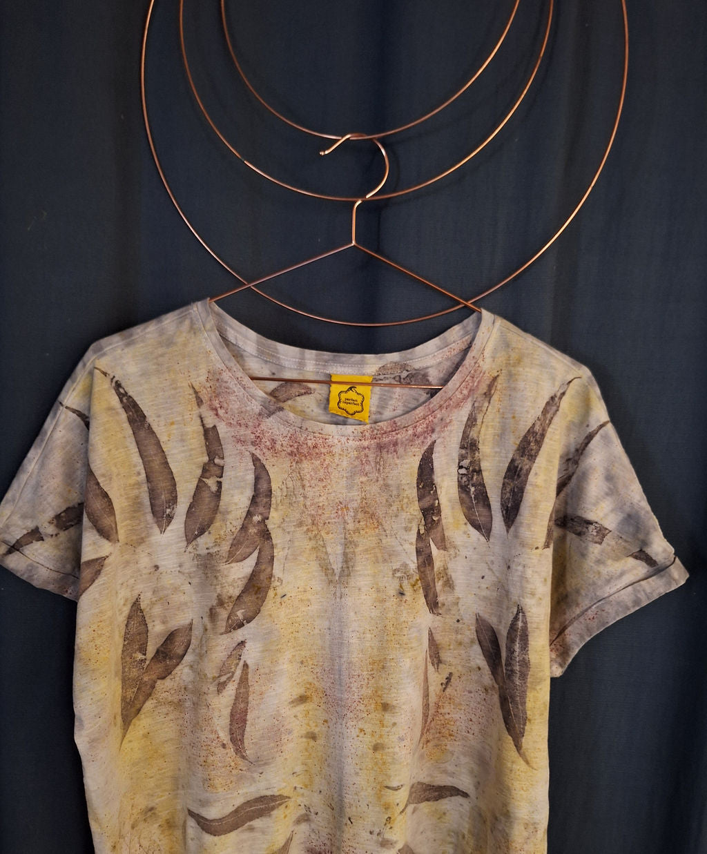 TANIN UNISEX – Tricou bumbac – piesă unicat ecoprint | perfectimperfect – detaliu 2