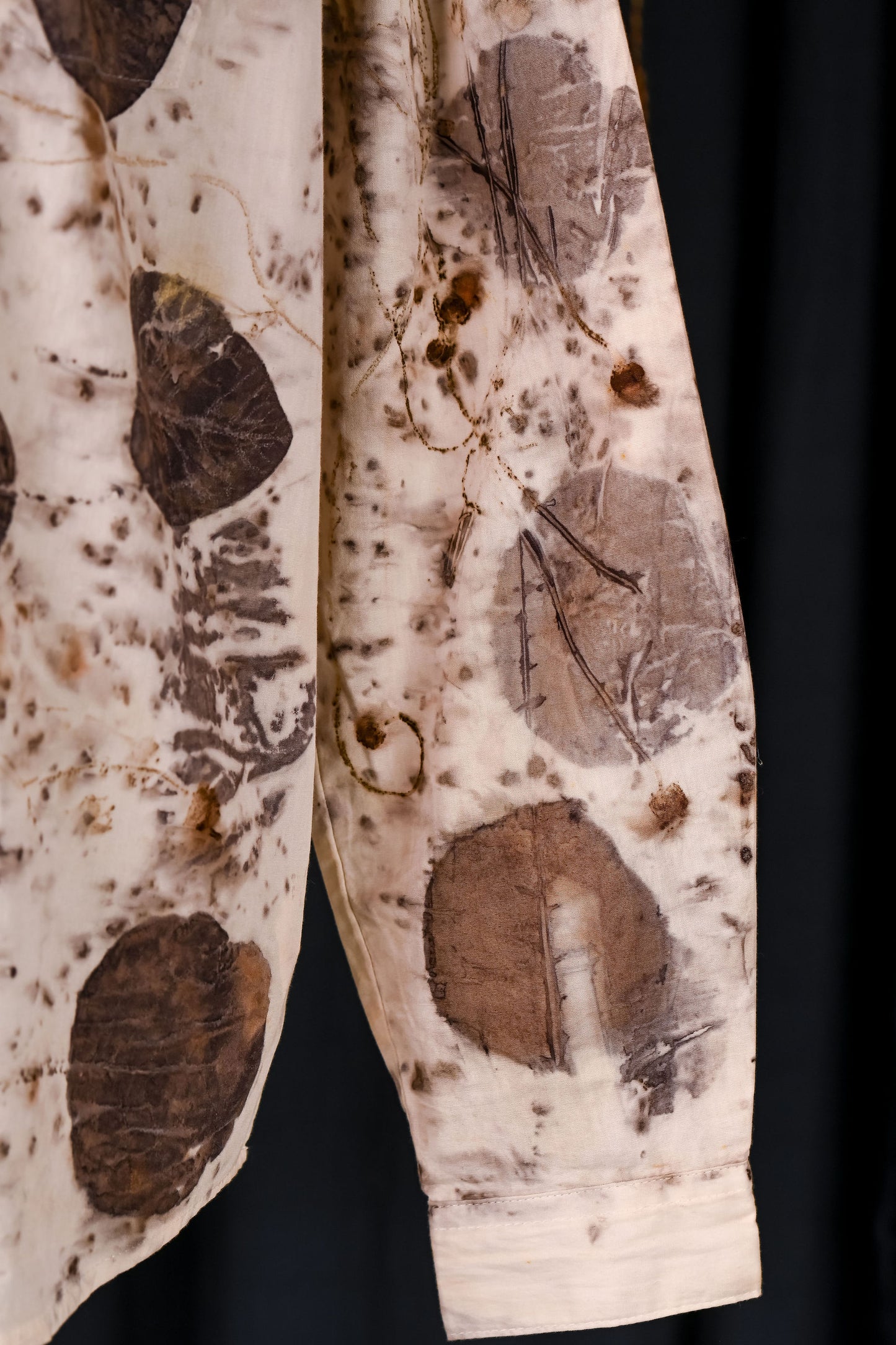 TANIN – Cămașă bumbac 100% – piesă unicat ecoprint | perfectimperfect – detaliu 3